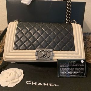 rare Chanel le boy medium bag black/cream